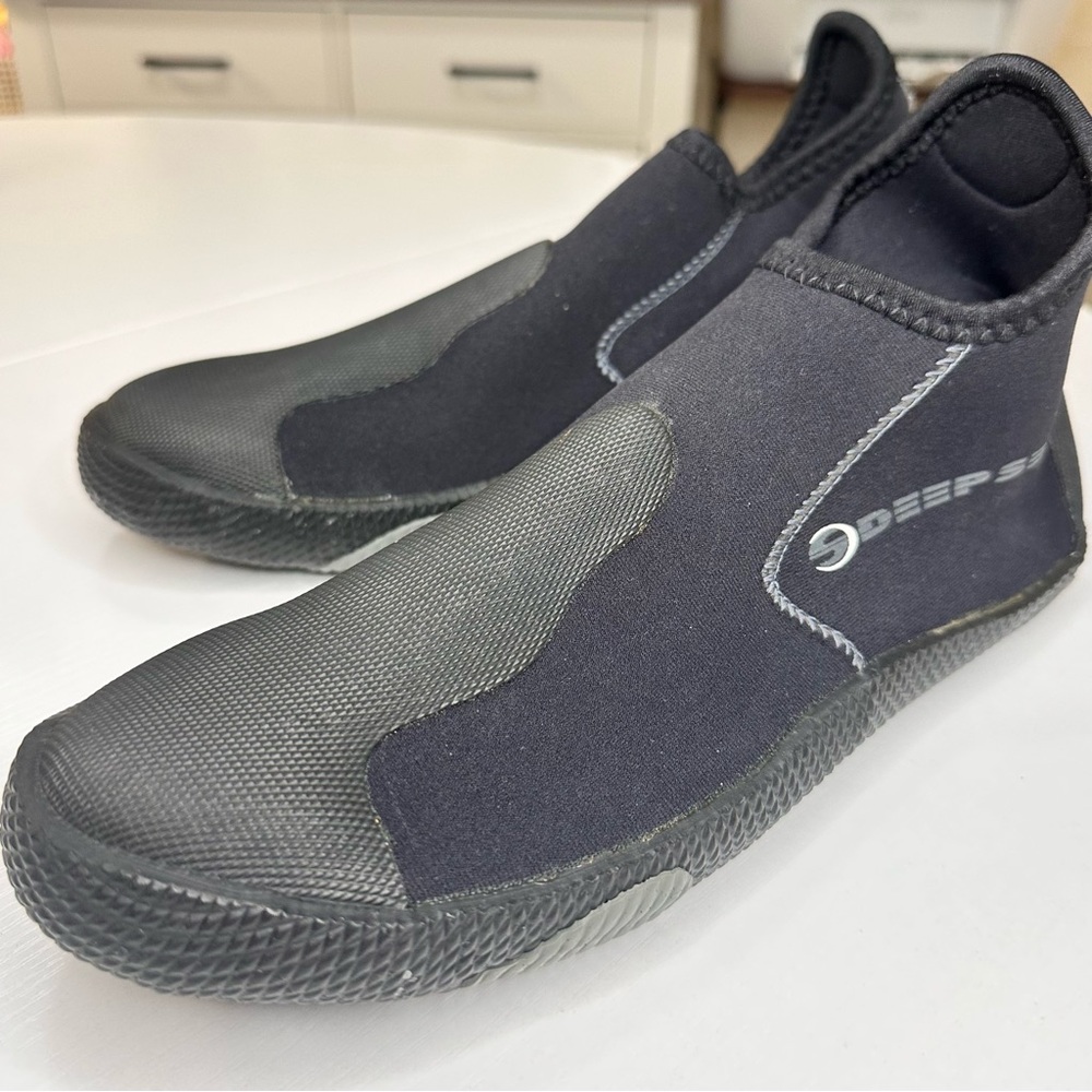 Men's Black Athletic Water Shoes